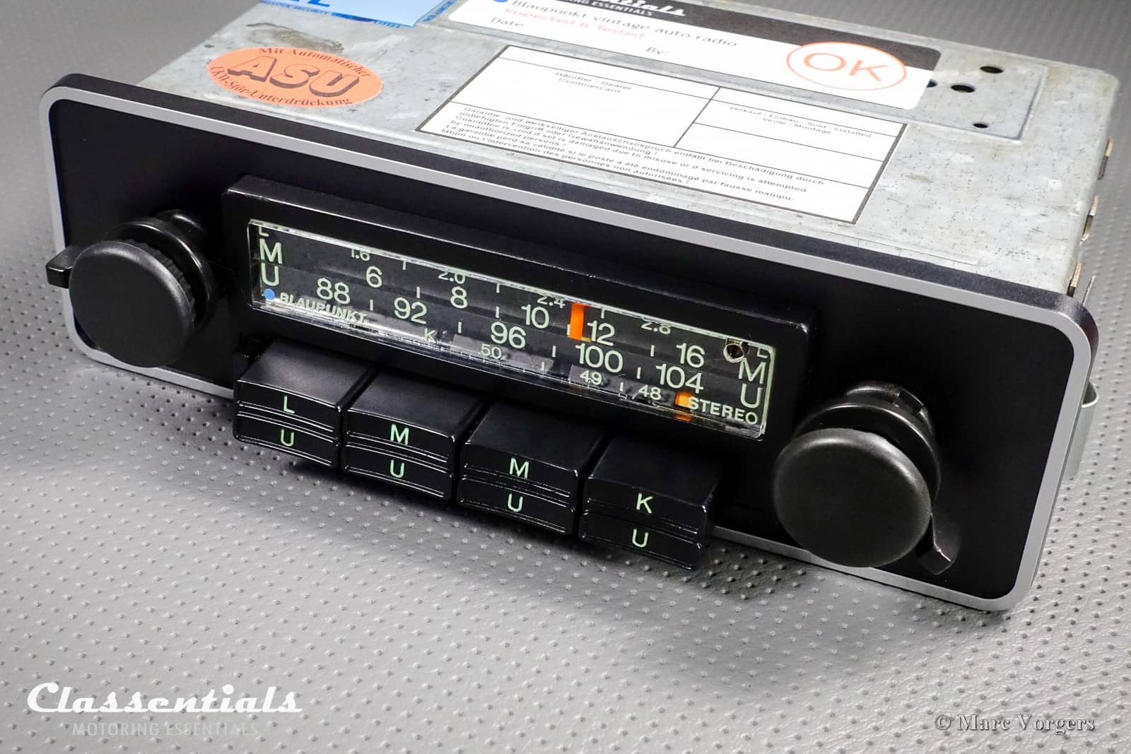 https://www.classentials.com/wp-content/uploads/2022/11/01-Blaupunkt-Bluespot-Frankfurt-7635-Stereo-Classic-Car-Oldtimer-Auto-Radio-Autoradio-Universal-Bluetooth-Classentials-06.jpg