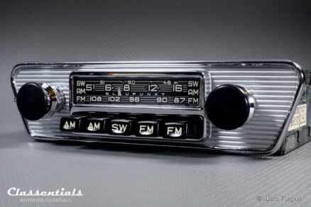 Blaupunkt Bluespot Frankfurt Y Z 1967 1968 Jaguar E-type XK-E Autoradio Auto Radio Oldtimer Classic Car Classentials Bluetooth