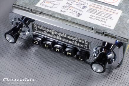 SOLD to Belgium: BLAUPUNKT ESSEN Y 1967 Vintage Original 6/12 Volt Auto Radio for Cars of the Period 1958-1968! - 6 Volt / 12 Volt Bluetooth Prepared for 12 Volt Negative Ground Cars - Image 7