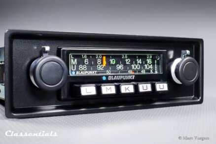 SOLD to the United States: BLAUPUNKT FRANKFURT STEREO Very Rare 1970s Vintage Original High-End Auto Radio for Porsche 911 / 930 G-Series Models 1974 - 1980 INCLUDING Classentials Deluxe BLUETOOTH Module - Image 4