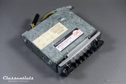 SOLD to Portugal: BLAUPUNKT FRANKFURT (S) Z-Series 1968 Rare High-End Vintage Original Auto Radio for Jaguar Mk II, Rover P5B, Aston Martin DB 6 & Other 1960s Luxury Cars, INCLUDING Classentials Deluxe BLUETOOTH Module - Image 10