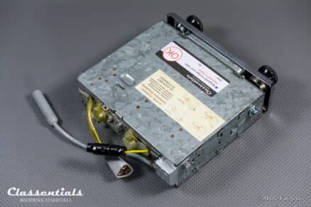 SOLD to Portugal: BLAUPUNKT FRANKFURT (S) Z-Series 1968 Rare High-End Vintage Original Auto Radio for Jaguar Mk II, Rover P5B, Aston Martin DB 6 & Other 1960s Luxury Cars, INCLUDING Classentials Deluxe BLUETOOTH Module - Image 12