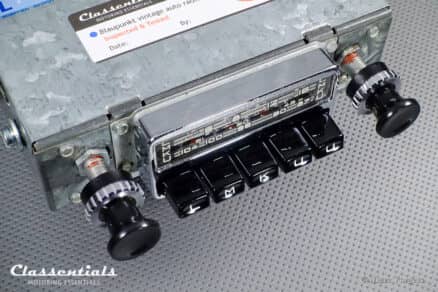 SOLD to the Netherlands: BLAUPUNKT FRANKFURT X 1966 Vintage Original High-End Auto Radio for Early Porsche 901 / 911 / 912 F-Series Cars with Aluminium Dashboard Finish - INCLUDING Classentials Deluxe BLUETOOTH Module - Image 3