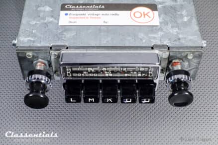 SOLD to the Netherlands: BLAUPUNKT FRANKFURT X 1966 Vintage Original High-End Auto Radio for Early Porsche 901 / 911 / 912 F-Series Cars with Aluminium Dashboard Finish - INCLUDING Classentials Deluxe BLUETOOTH Module - Image 4