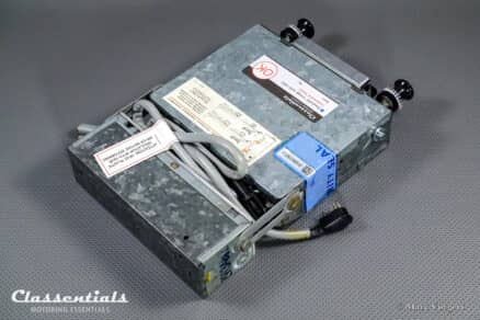 SOLD to the Netherlands: BLAUPUNKT FRANKFURT X 1966 Vintage Original High-End Auto Radio for Early Porsche 901 / 911 / 912 F-Series Cars with Aluminium Dashboard Finish - INCLUDING Classentials Deluxe BLUETOOTH Module - Image 9
