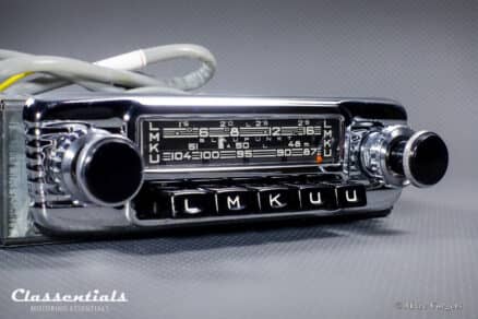 SOLD to the United States: BLAUPUNKT FRANKFURT X 1966 Vintage Original High-End Auto Radio for Austin Healey, MG MGA / MGB, Jaguar E-type / MK 2 - 6 Volt / 12 Volt Bluetooth Prepared for 12 Volt Negative Ground Cars - Image 3
