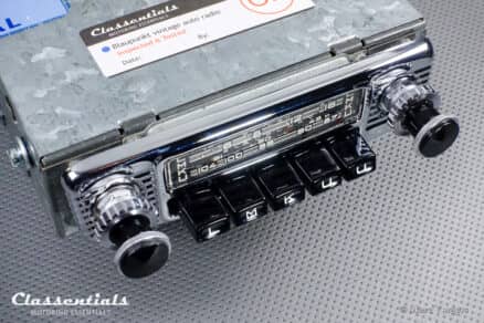 SOLD to the United States: BLAUPUNKT FRANKFURT X 1966 Vintage Original High-End Auto Radio for Austin Healey, MG MGA / MGB, Jaguar E-type / MK 2 - 6 Volt / 12 Volt Bluetooth Prepared for 12 Volt Negative Ground Cars - Image 4