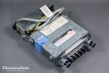 SOLD to the United States: BLAUPUNKT FRANKFURT X 1966 Vintage Original High-End Auto Radio for Austin Healey, MG MGA / MGB, Jaguar E-type / MK 2 - 6 Volt / 12 Volt Bluetooth Prepared for 12 Volt Negative Ground Cars - Image 13