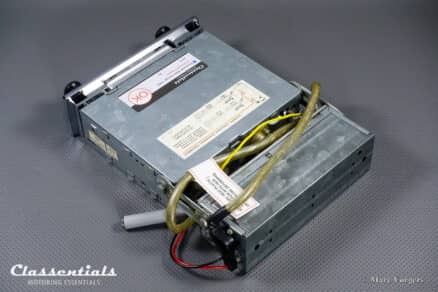 SOLD to Belgium: BLAUPUNKT KÖLN X 1960s Super Rare TOP-END Vintage Original Auto Radio for Mercedes-Benz 220/250/280 S/SE (W108/W109 W111/W112) and 230/250 SL (W113) - INCLUDING Classentials Deluxe BLUETOOTH Module - Image 12