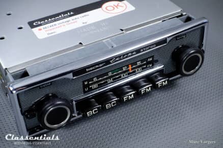 SOLD to Singapore: BECKER EUROPA STEREO MU (AM/FM 108 Mhz) Very Rare 1970s Vintage Original Top-End Classic Car Auto Radio for Mercedes-Benz and Other Exclusive Cars 1968 -1978 INCLUDING Classentials Bluetooth Stereo Module - Image 4