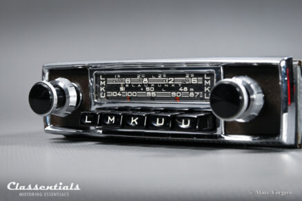 SOLD to Sweden: BLAUPUNKT FRANKFURT Y 1967 Vintage Original High-End Classic Car Auto Radio for Aston Martin DB4 / DB5 / DB6, Jaguar Mk II, E-Type S2, Maserati, Ferrari and Other Exclusive Cars of the Period – Including Classentials DeLuxe Bluetooth Module! - Image 6