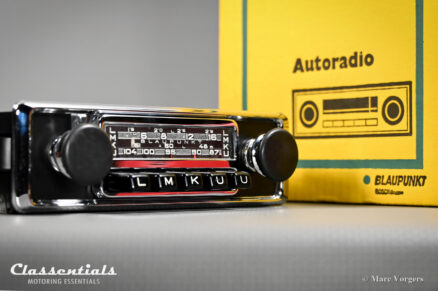 BUILT TO ORDER: BLAUPUNKT FRANKFURT (S) Z-Series 1968 Rare High-End Vintage Original Auto Radio for Austin Healey 3000, Jaguar E-type / XK-E S2, MK II and Other British Cars with Positive or Negative Earth / Ground 1965 - 1972 - Image 2
