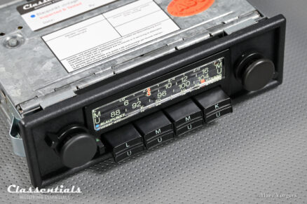 BLAUPUNKT FRANKFURT STEREO 7635 HIGH-END Vintage Original Auto Radio for Ferrari 512, Porsche 928, and Other Exclusive Sports Cars 1975 - 1982, Including Classentials Deluxe Stereo Bluetooth Module! - Image 4