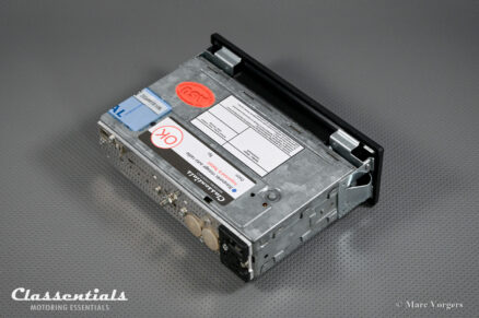 BLAUPUNKT FRANKFURT STEREO 7635 HIGH-END Vintage Original Auto Radio for Ferrari 512, Porsche 928, and Other Exclusive Sports Cars 1975 - 1982, Including Classentials Deluxe Stereo Bluetooth Module! - Image 11
