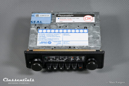 SOLD to Australia: BMW BAVARIA STEREO 1978 HIGH-END Vintage Original Classic Car Auto Radio for BMW E12, E21, E24 cars 1978 - 1985, Including Classentials DeLuxe Stereo Bluetooth Module! - Image 6
