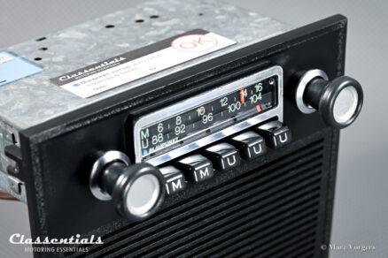 BLAUPUNKT MÜNSTER 1970s Vintage Original Classic Car Auto Radio for BMW E10 1500 Models 1974 - 1977 with Console Front, Speaker AND Classentials Deluxe Bluetooth Module! - Image 4