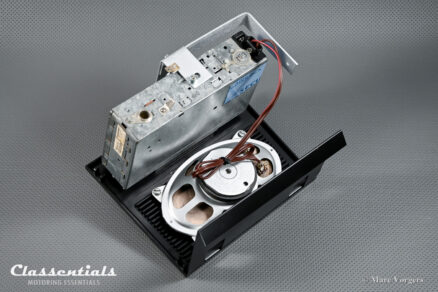 BLAUPUNKT MÜNSTER 1970s Vintage Original Classic Car Auto Radio for BMW E10 1500 Models 1974 - 1977 with Console Front, Speaker AND Classentials Deluxe Bluetooth Module! - Image 10