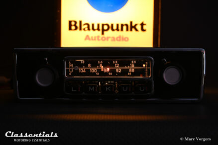 BUILT TO ORDER: BLAUPUNKT FRANKFURT STEREO 1969/71 ULTRA RARE Vintage Original TOP-END Classic Car Auto Radio for Audi 100, Porsche 911, Jaguar E-type S3 and Other Classic Cars with 1-DIN Dashboard Radio Aperture, Including Classentials Deluxe Stereo Bluetooth Module! - Image 11