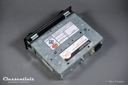 SOLD to the United States: BLAUPUNKT FRANKFURT STEREO SUPER ARIMAT 18 Watt HIGH-END Vintage Original Auto Radio for PORSCHE 911 / 930 G-Series 1978 - 1985, Including Classentials Deluxe Stereo Bluetooth Module and Original Owners Manual! - Image 12