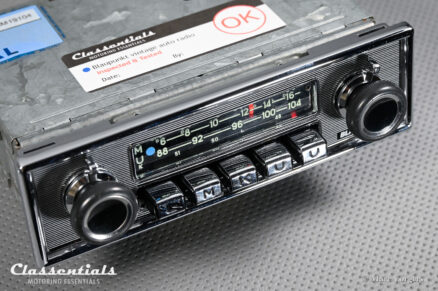 BLAUPUNKT KARLSRUHE DELUXE 7632 Very Rare Vintage Original High-End Classic Car Auto Radio for Mercedes-Benz and Other Luxury Cars 1968 -1978, Including Classentials Deluxe Bluetooth Module! - Image 4