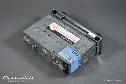 BLAUPUNKT KARLSRUHE DELUXE 7632 Very Rare Vintage Original High-End Classic Car Auto Radio for Mercedes-Benz and Other Luxury Cars 1968 -1978, Including Classentials Deluxe Bluetooth Module! - Image 11