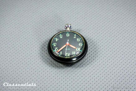 SOLD to the USA: Vintage Original 1960s Black SMITHS Motor Watch Magnetic Dashboard Clock For Austin Healey, Jaguar, MG, Triumph and Other British Sports and Rally Cars with a Metal Dashboard - Image 7