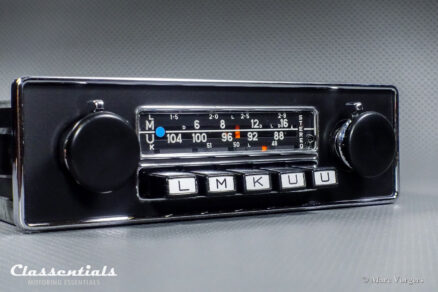 BUILT TO ORDER: BLAUPUNKT FRANKFURT STEREO 1969/71 ULTRA RARE Vintage Original TOP-END Classic Car Auto Radio for Audi 100, Porsche 911, Jaguar E-type S3 and Other Classic Cars with 1-DIN Dashboard Radio Aperture, Including Classentials Deluxe Stereo Bluetooth Module! - Image 4