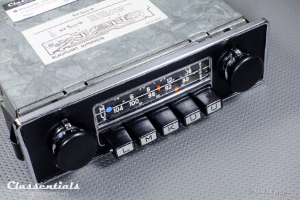 BUILT TO ORDER: BLAUPUNKT FRANKFURT STEREO 1969/71 ULTRA RARE Vintage Original TOP-END Classic Car Auto Radio for Audi 100, Porsche 911, Jaguar E-type S3 and Other Classic Cars with 1-DIN Dashboard Radio Aperture, Including Classentials Deluxe Stereo Bluetooth Module! - Image 5