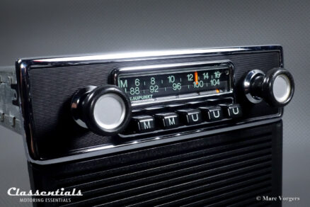 BUILT TO ORDER: Blaupunkt Münster 1970s Vintage Original High-End Classic Car Auto Radio for BMW 02-Series E10 Sedan / Touring / Ti / Tii / Baur Models 1966 - 1974 with Console Front, Speaker AND Classentials Deluxe Bluetooth Module! - Image 3
