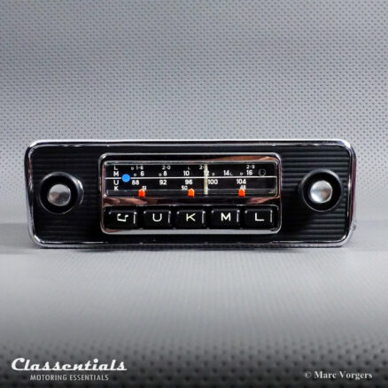SOLD to the Netherlands: BLAUPUNKT ESSEN 7631 Vintage Original Auto Radio for Sports Cars of the 1960s, MP3 and Bluetooth Ready!