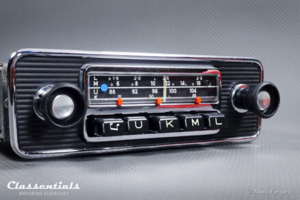 SOLD to the Netherlands: BLAUPUNKT ESSEN 7631 Vintage Original Auto Radio for Sports Cars of the 1960s, MP3 and Bluetooth Ready! - Image 5