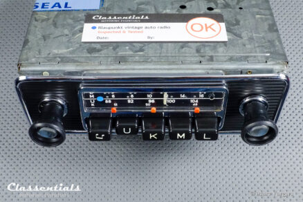 SOLD to the Netherlands: BLAUPUNKT ESSEN 7631 Vintage Original Auto Radio for Sports Cars of the 1960s, MP3 and Bluetooth Ready! - Image 6