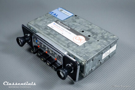 SOLD to the Netherlands: BLAUPUNKT ESSEN 7631 Vintage Original Auto Radio for Sports Cars of the 1960s, MP3 and Bluetooth Ready! - Image 9