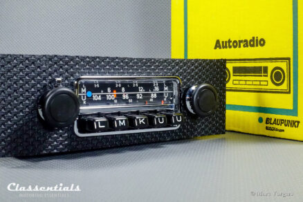 BUILT TO ORDER: BLAUPUNKT FRANKFURT High-End Vintage Original Auto Radio for Porsche 911 / 912 F-Series Cars 1968 - 1973, Including Classentials DeLuxe Bluetooth Module and Improved Dashboard Speaker! - Image 2