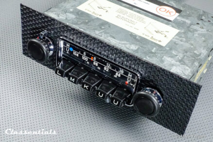 BUILT TO ORDER: BLAUPUNKT FRANKFURT High-End Vintage Original Auto Radio for Porsche 911 / 912 F-Series Cars 1968 - 1973, Including Classentials DeLuxe Bluetooth Module and Improved Dashboard Speaker! - Image 7
