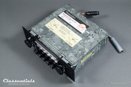 BUILT TO ORDER: BLAUPUNKT FRANKFURT High-End Vintage Original Auto Radio for Porsche 911 / 912 F-Series Cars 1968 - 1973, Including Classentials DeLuxe Bluetooth Module and Improved Dashboard Speaker! - Image 10