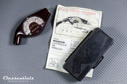 SOLD to the United Kingdom: Vintage Original MICHELIN VIGIL 1960s - 1970s Tyre Pressure Meter / Gauge - EXCELLENT - in Original Container - Image 2