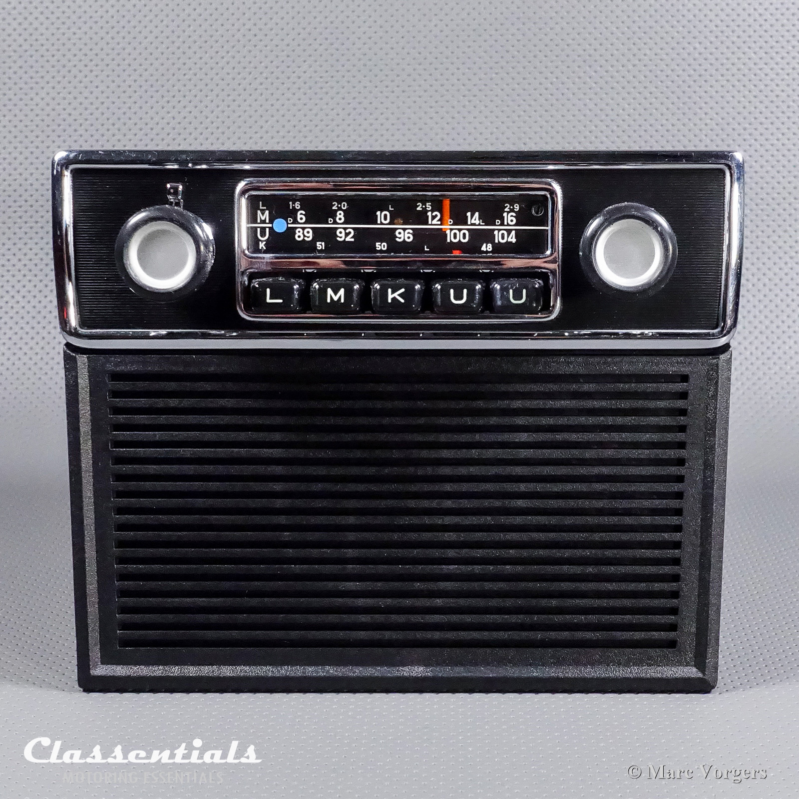 Blaupunkt Bluespot Frankfurt 1972 Vintage Original HIGH-END Classic Car Auto Radio BMW 02-Series E10 Ti Tii Baur Models 1966 - 1974 Speaker Grille Classentials Bluetooth