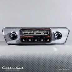 Blaupunkt Bluespot Frankfurt X 1966 Auto radio Jaguar E-type-XK-E Series 1 Bluetooth Classentials